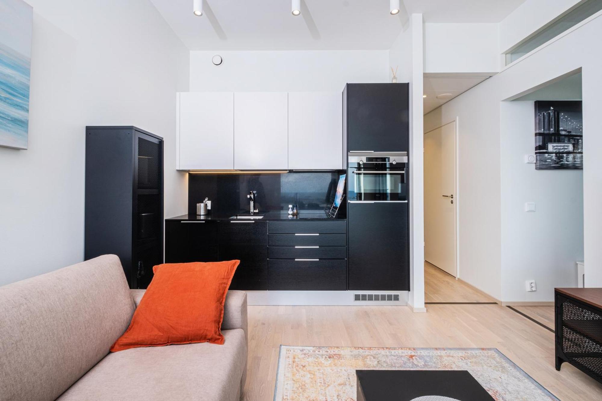 26th Floor High Point 1 Bdr With View Huoneisto